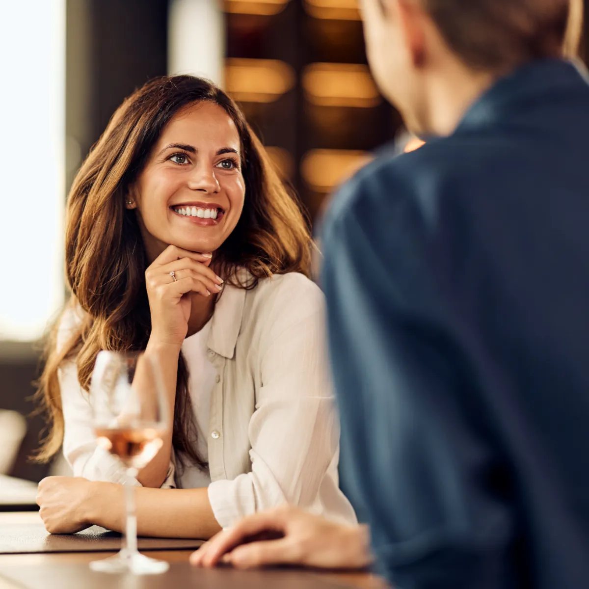 Ambiance et convivialité au restaurant — L'Écrin du Baou